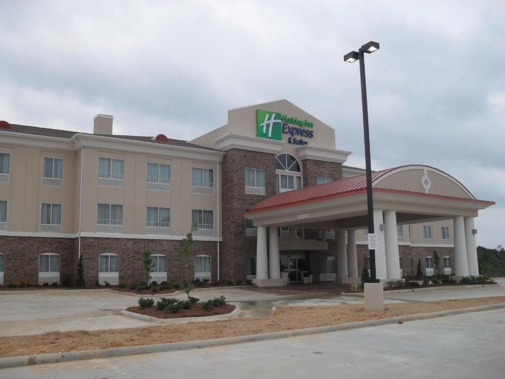 Holiday Inn Express Hotel Winona North Main image